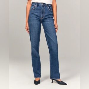 Abercrombie & Fitch Ultra High-Rise 90s Straight Jean Dark Wash